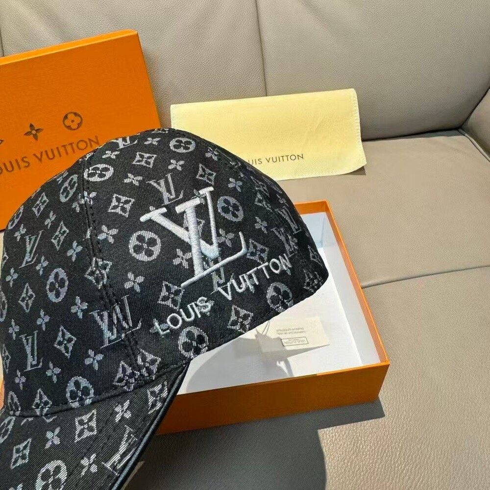 Louis Vuitton Monogram Baseball Cap Black - Picture 5 of 5